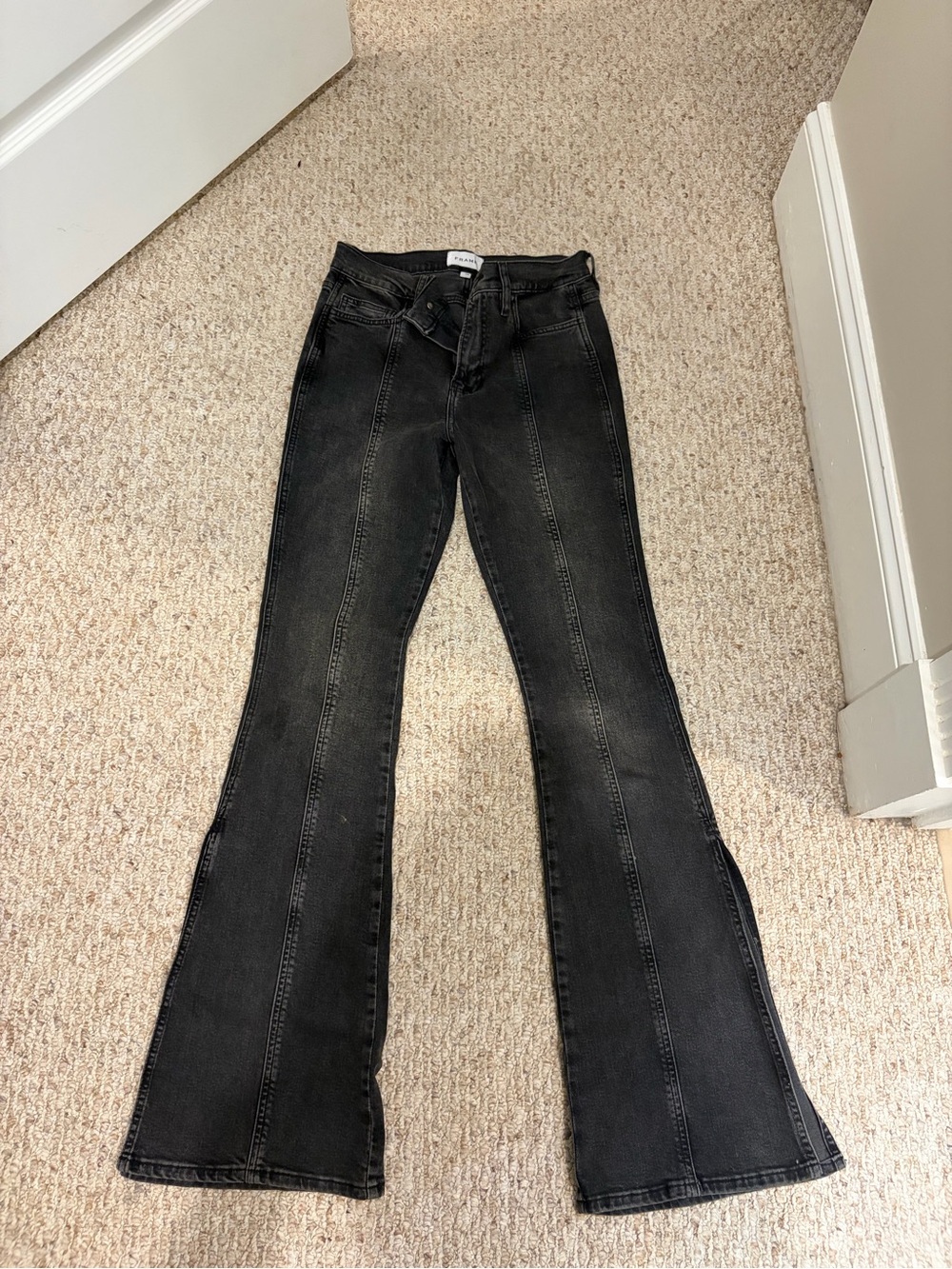 Frame Denim Le High Flare Black Flared Seam-Detail Jeans